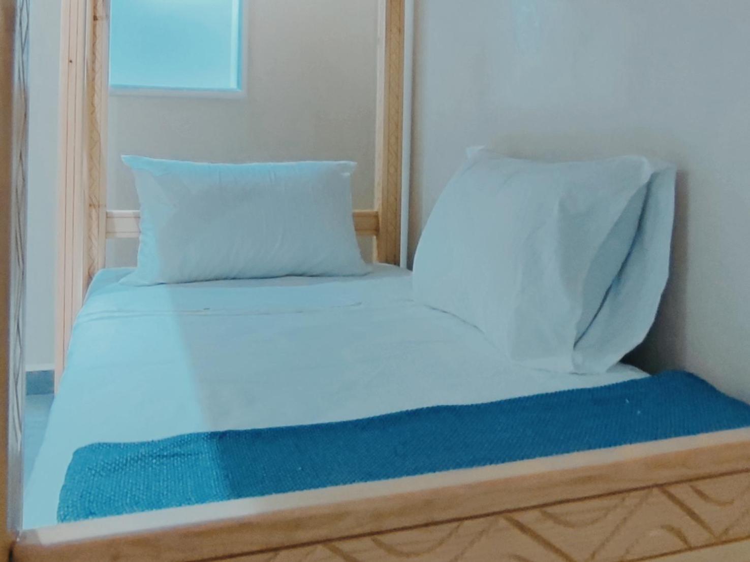Tayyurt Surf Camp Tamraght Aourir Hostel Imi Mikki Bilik gambar
